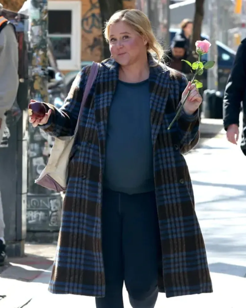 Kinda Pregnant 2025 Amy Schumer Coat Kinda Pregnant 2025 Amy Schumer Coat